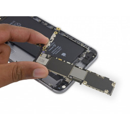 Замена платы логики iPhone 6s Plus