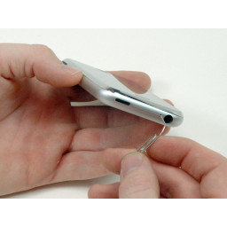 Замена SIM-карты iPhone 1-го поколения